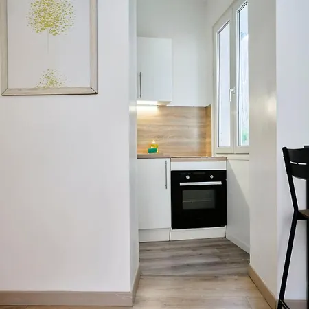 Quiet One-bedroom Flat Close To The Metro Apartment Lille